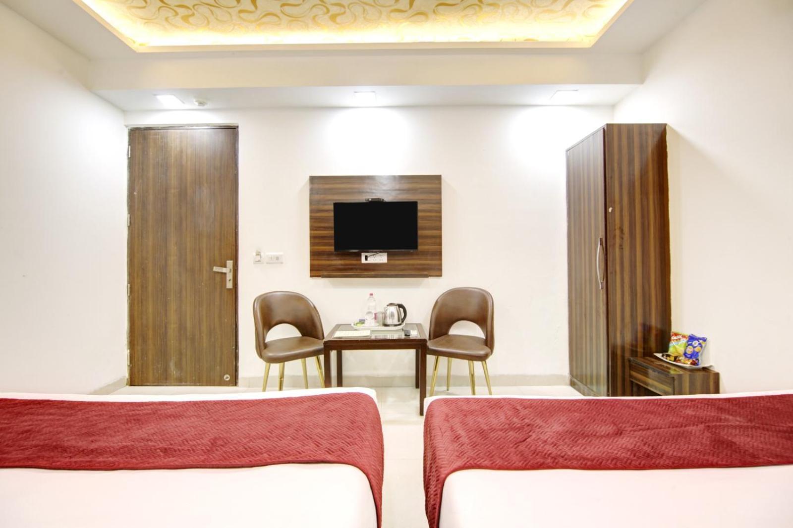 Hotel Devrana Delhi Airport Yeni Delhi Dış mekan fotoğraf