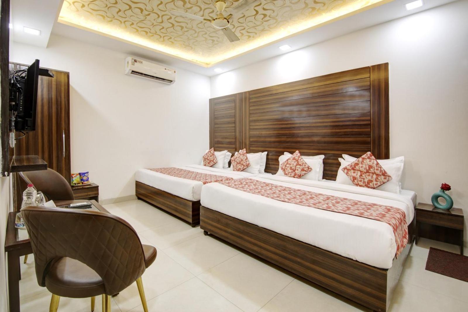 Hotel Devrana Delhi Airport Yeni Delhi Dış mekan fotoğraf