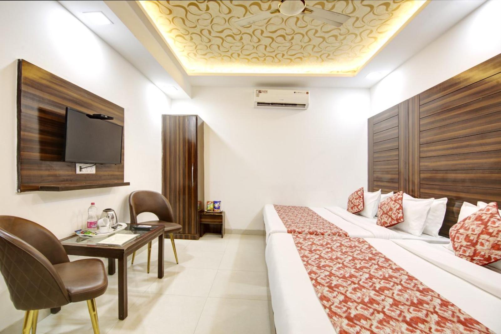 Hotel Devrana Delhi Airport Yeni Delhi Dış mekan fotoğraf